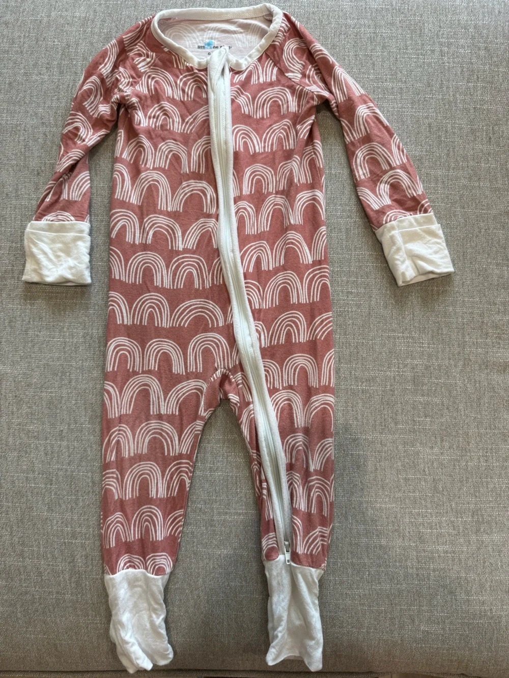 6-12M Bamboo Zip Up Pajamas Rainbows